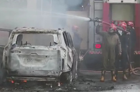20 April : इलेक्ट्रिक चार्जिंग प्वाइंट पर लगी चार्जिंग के वक्त आग !